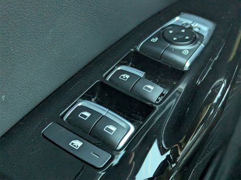 Used 2023 Kia K5 GT image 19