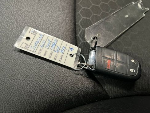 Used 2021 Jeep Compass Latitude image 28