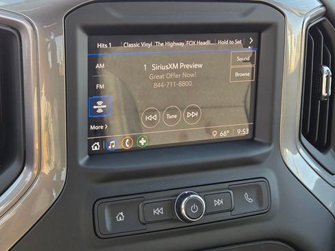 Certified 2025 Chevrolet Silverado 1500 Custom image 18