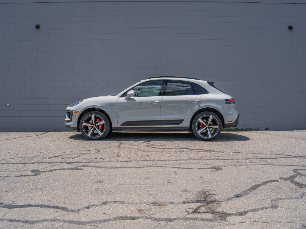 Used 2026 Porsche Macan S AWD/4WD image 2