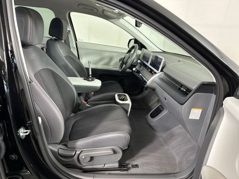 Used 2024 Hyundai Ioniq 5 SEL image 28