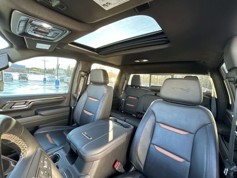 Used 2024 GMC Sierra 2500 AT4 w/ AT4 Premium Plus Package image 21