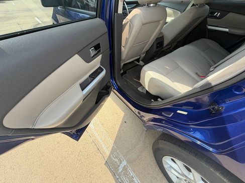 Used 2013 Ford Edge SE image 17