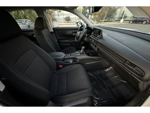 Certified 2023 Honda HR-V LX image 19