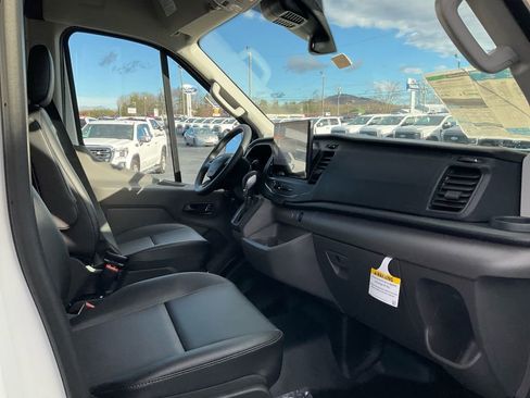 New 2026 Ford Transit 250 148 Medium Roof image 11