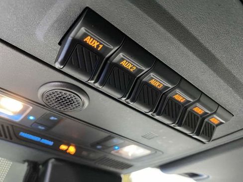 Used 2022 Ford Bronco Black Diamond image 33