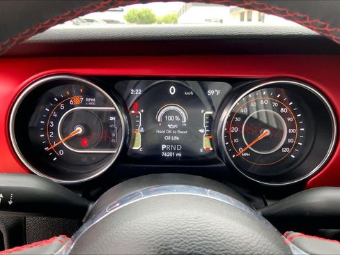 Used 2023 Jeep Wrangler Unlimited Rubicon AWD/4WD image 24