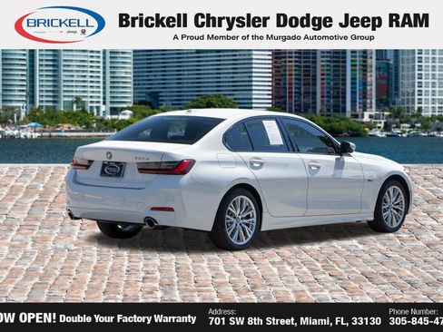 Used 2023 BMW 330e w/ Driving Assistance Package RWD image 5