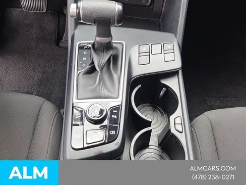 Used 2025 Kia Sportage LX AWD/4WD image 18