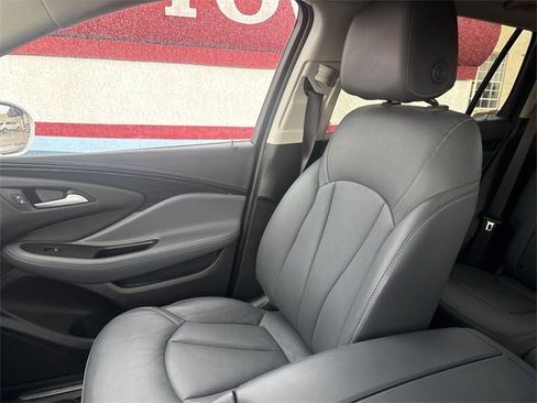 Used 2019 Buick Envision Essence image 23