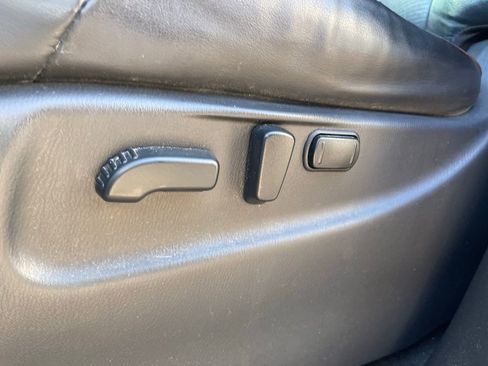 Used 2020 Nissan Armada SL w/ Premium Package image 21