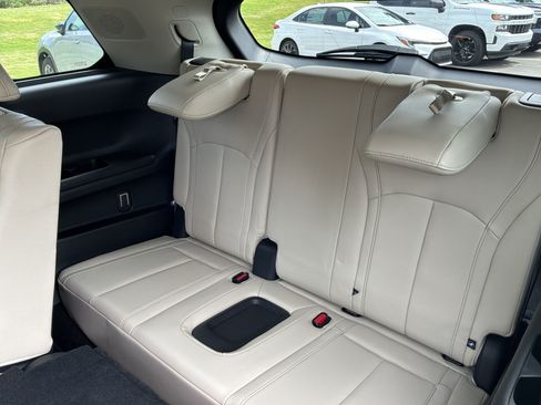 Used 2023 INFINITI QX60 Sensory w/ Vision Package AWD/4WD image 32