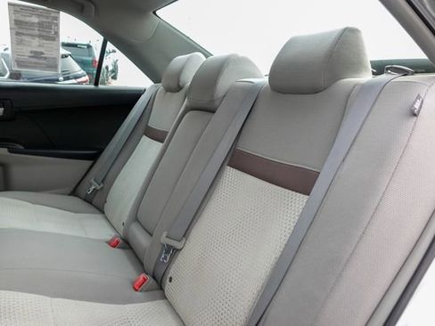 Used 2012 Toyota Camry LE image 24