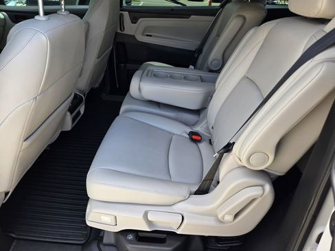 Certified 2026 Honda Odyssey EX-L image 18