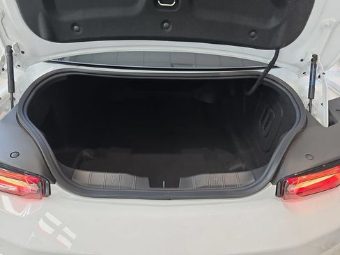 Used 2020 Chevrolet Camaro ZL1 RWD image 12