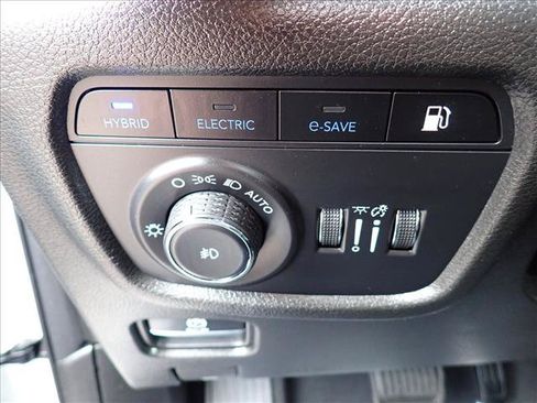 Used 2023 Jeep Grand Cherokee 4WD 4xe image 19