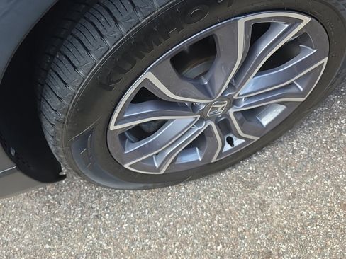 Used 2020 Honda CR-V Touring image 8