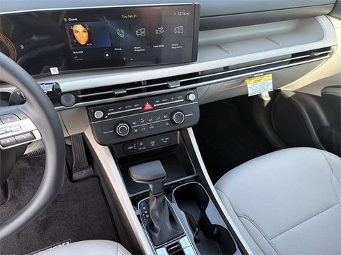 New 2026 Hyundai Tucson SE image 27