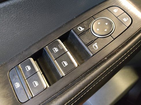 Used 2022 Nissan Rogue SL w/ SL Premium Package image 27