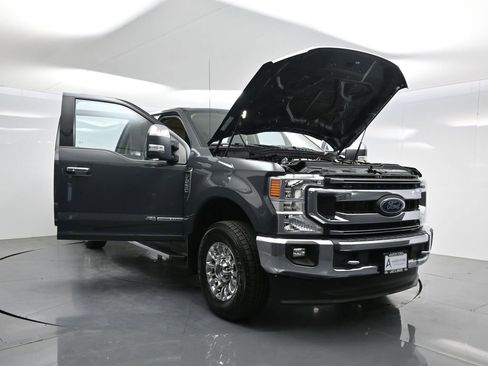 Used 2021 Ford F250 XLT w/ XLT Premium Package AWD/4WD image 39
