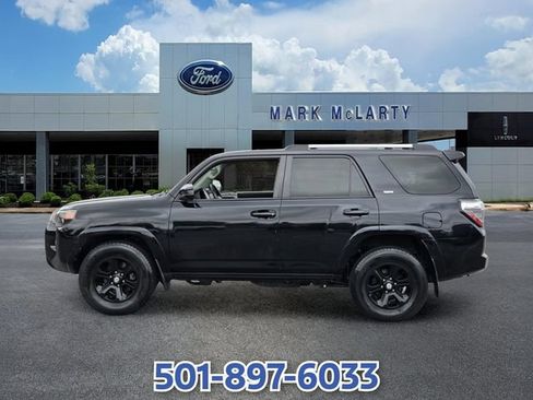 Used 2021 Toyota 4Runner SR5 RWD image 2