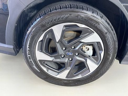 Used 2024 Subaru Crosstrek 2.5i Limited AWD/4WD image 39