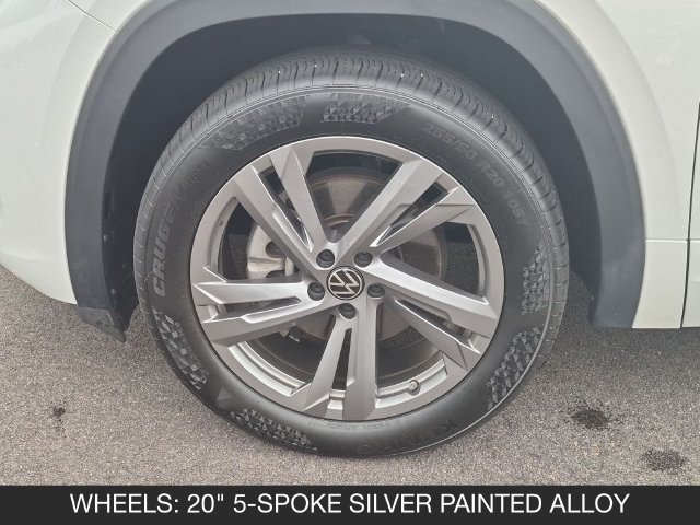 Used 2024 Volkswagen Atlas Cross Sport SEL R-Line AWD/4WD image 25