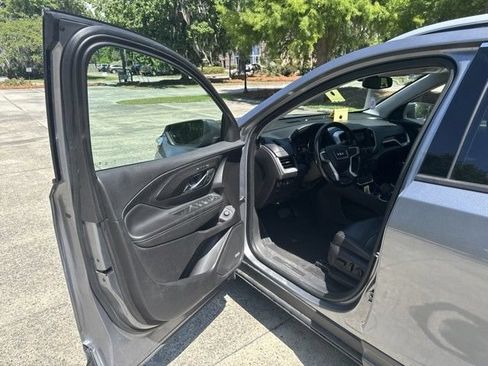 Used 2019 GMC Terrain SLT w/ Preferred Package FWD image 10