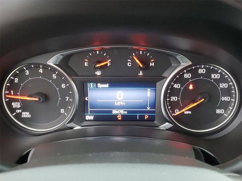 Used 2022 GMC Terrain SLE image 11