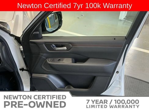 Used 2025 Nissan Armada SL w/ Captain's Chari Seat Package RWD image 64