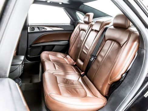 Used 2020 Lincoln MKZ Reserve w/ Monochromatic Package FWD image 30