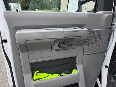 Used 2024 Ford E-350 and Econoline 350 Super Duty w/ Power Windows & Locks Group RWD image 8