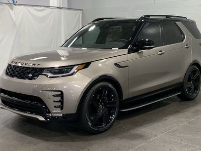 New 2025 Land Rover Discovery Dynamic SE
