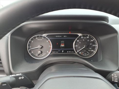 Certified 2025 Nissan Rogue SV image 25