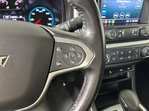 Used 2022 Chevrolet Colorado LT w/ LT Convenience Package image 17