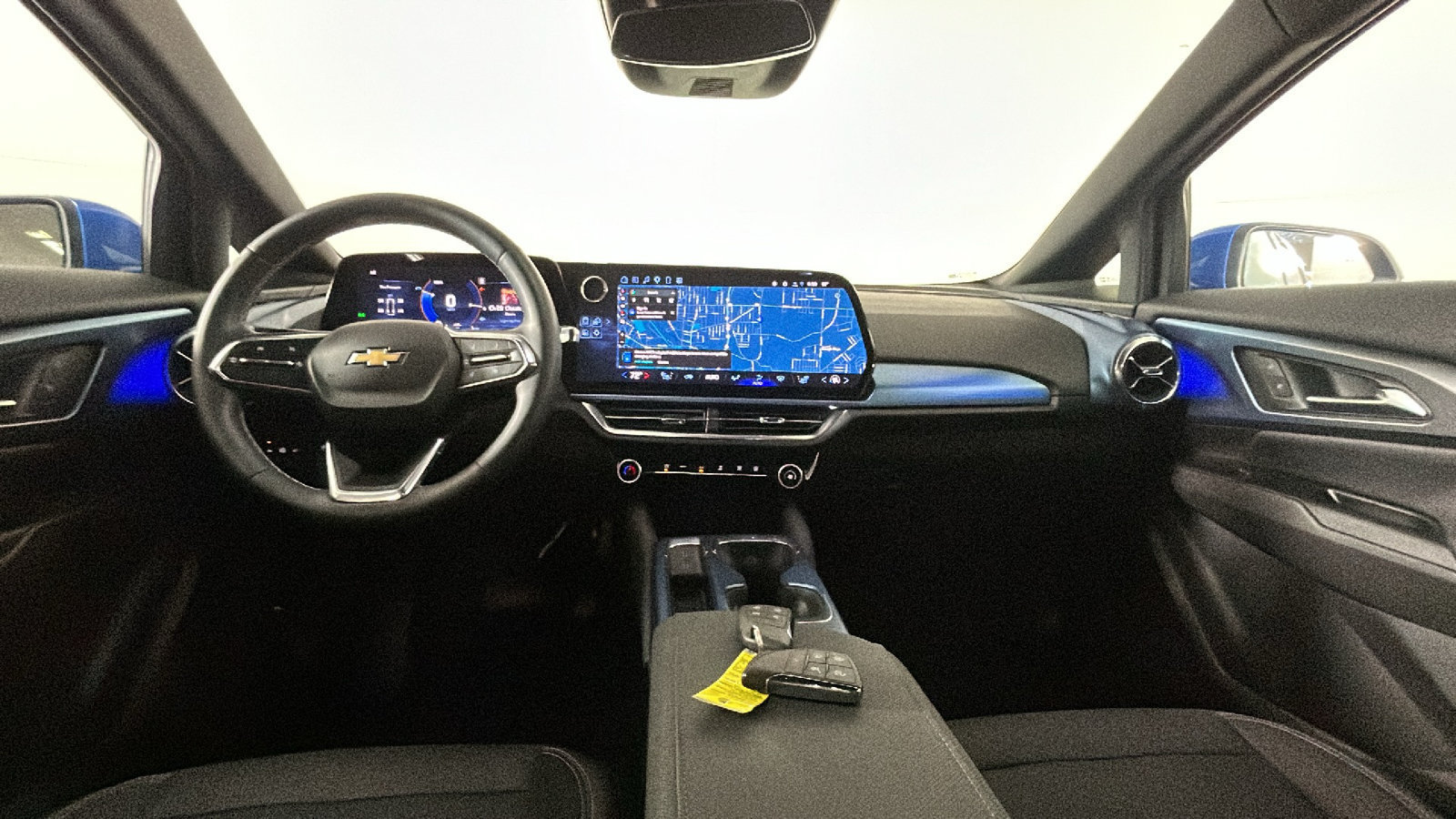Used 2024 Chevrolet Equinox EV LT FWD image 31