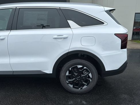 New 2026 Kia Sorento S w/ S Panoramic Sunroof Package AWD/4WD image 10
