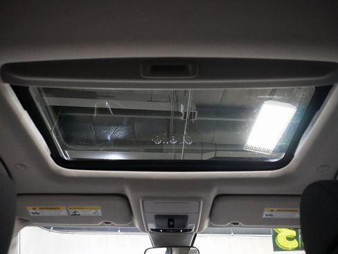 Used 2023 Honda CR-V EX image 15