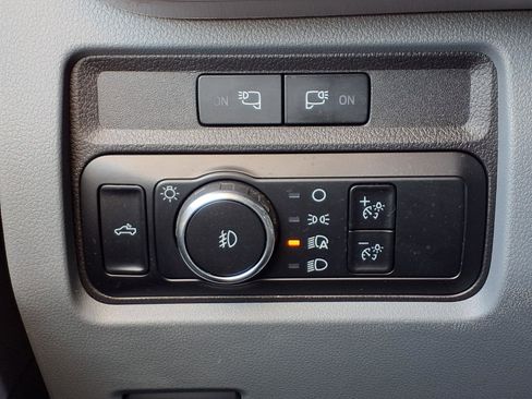 Certified 2024 Ford F250 XLT w/ 360-Degree Camera Package image 16