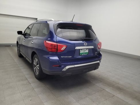 Used 2018 Nissan Pathfinder SL image 5
