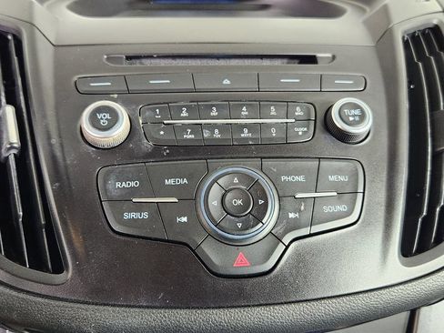 Used 2017 Ford Escape SE AWD/4WD image 18