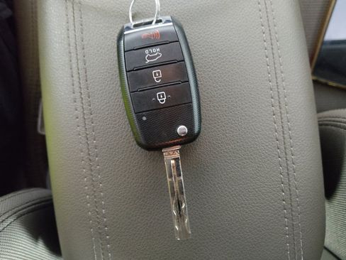 Used 2016 Kia Sportage LX FWD image 32