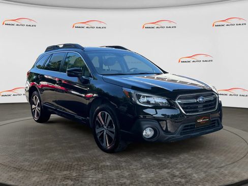 Used 2018 Subaru Outback 2.5i Limited AWD/4WD image 5