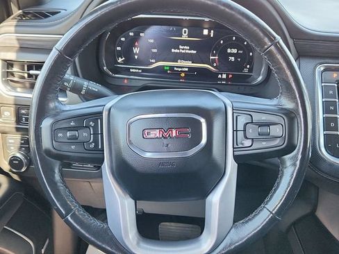 Used 2022 GMC Yukon XL SLT w/ SLT Luxury Package AWD/4WD image 9