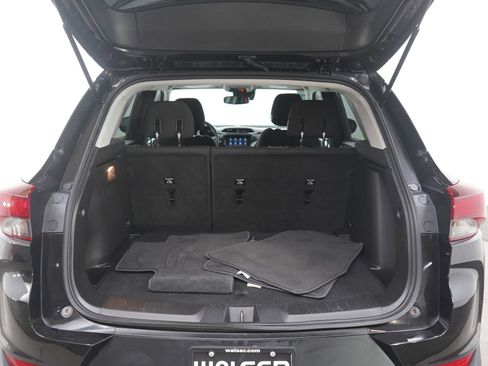 Used 2022 Chevrolet TrailBlazer LT w/ Convenience Package image 16