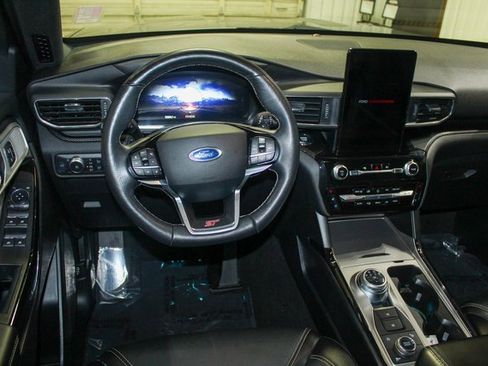 Used 2021 Ford Explorer ST w/ Equipment Group 401A image 11