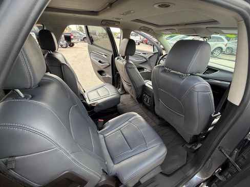 Used 2019 Buick Enclave Essence AWD/4WD image 12