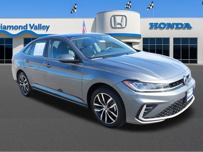 Used 2025 Volkswagen Jetta SE