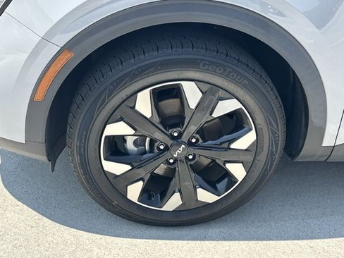 Certified 2023 Kia Sportage X-Line w/ X-Line Premium Package AWD/4WD image 12