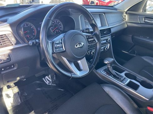Used 2020 Kia Optima S image 18